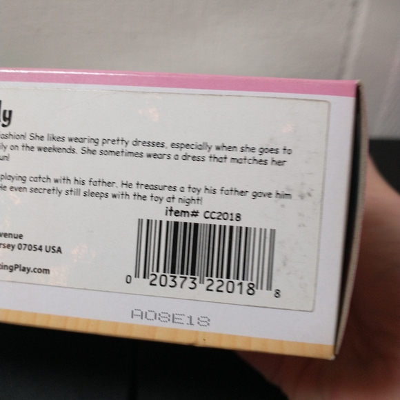 Calico Critters Yellow Labrador Family - Picture 5 of 6